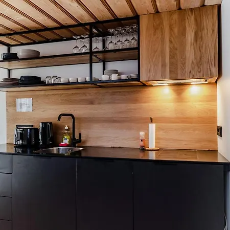 Apartamento Lj5 - Old Town With Exclusive Shared Roof Terrace Tallin